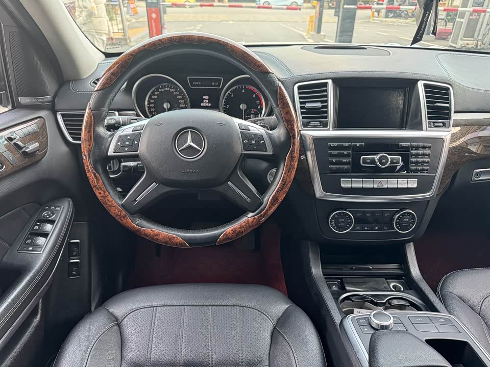 Mercedes-Benz GL grade