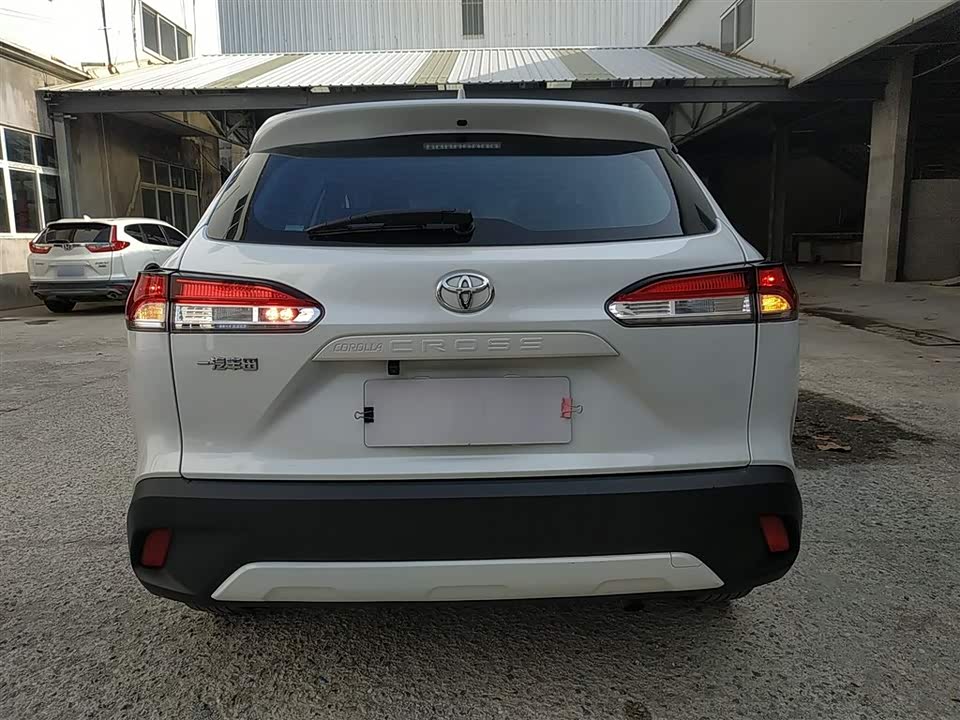 Toyota Corolla Sharp amplifier