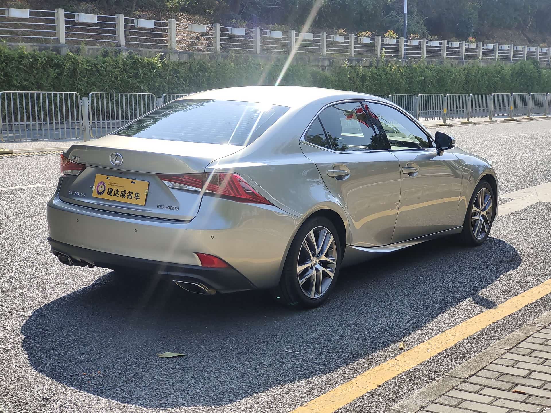 Lexus IS, 2017 4