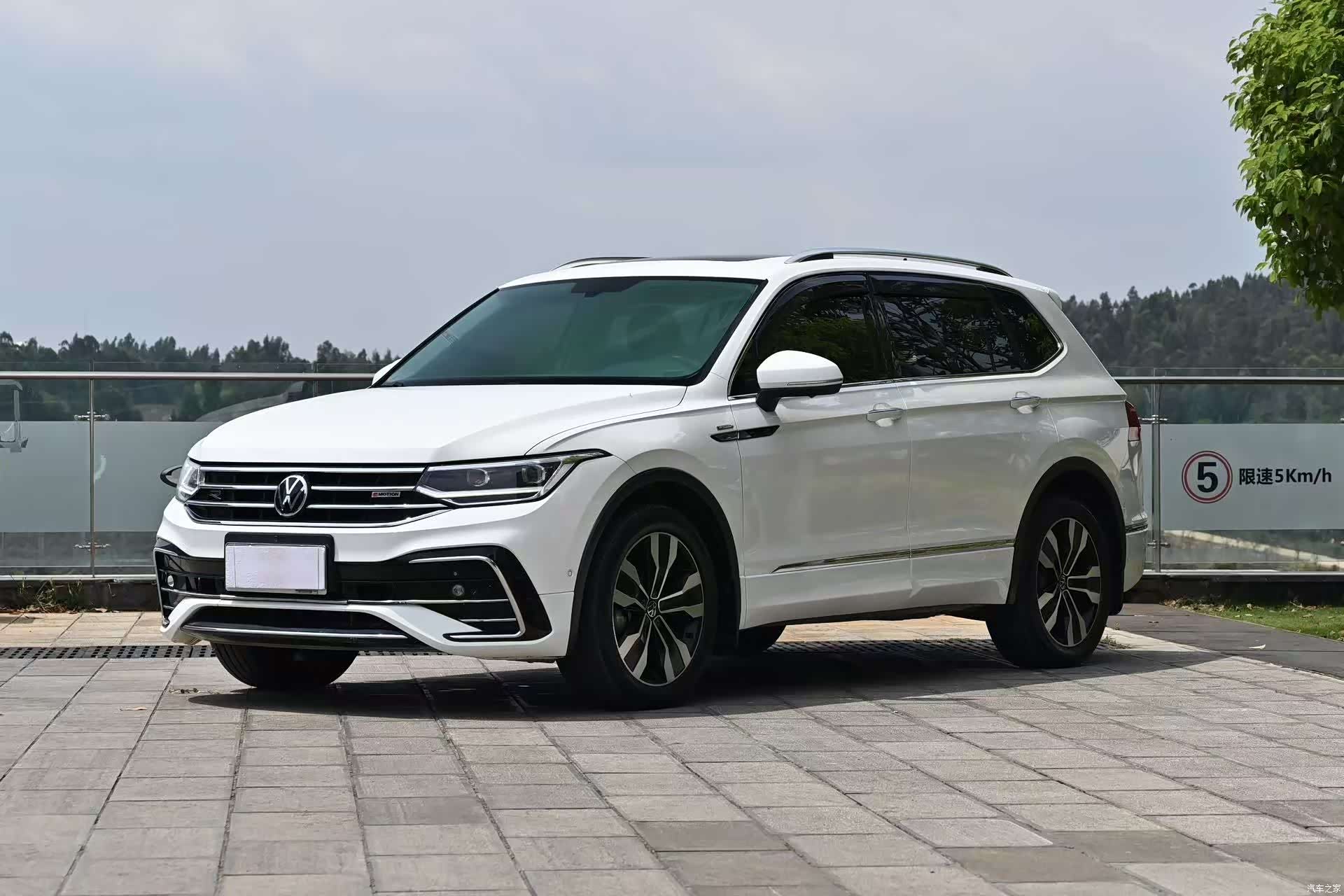 Volkswagen Tiguan L, 2022 1