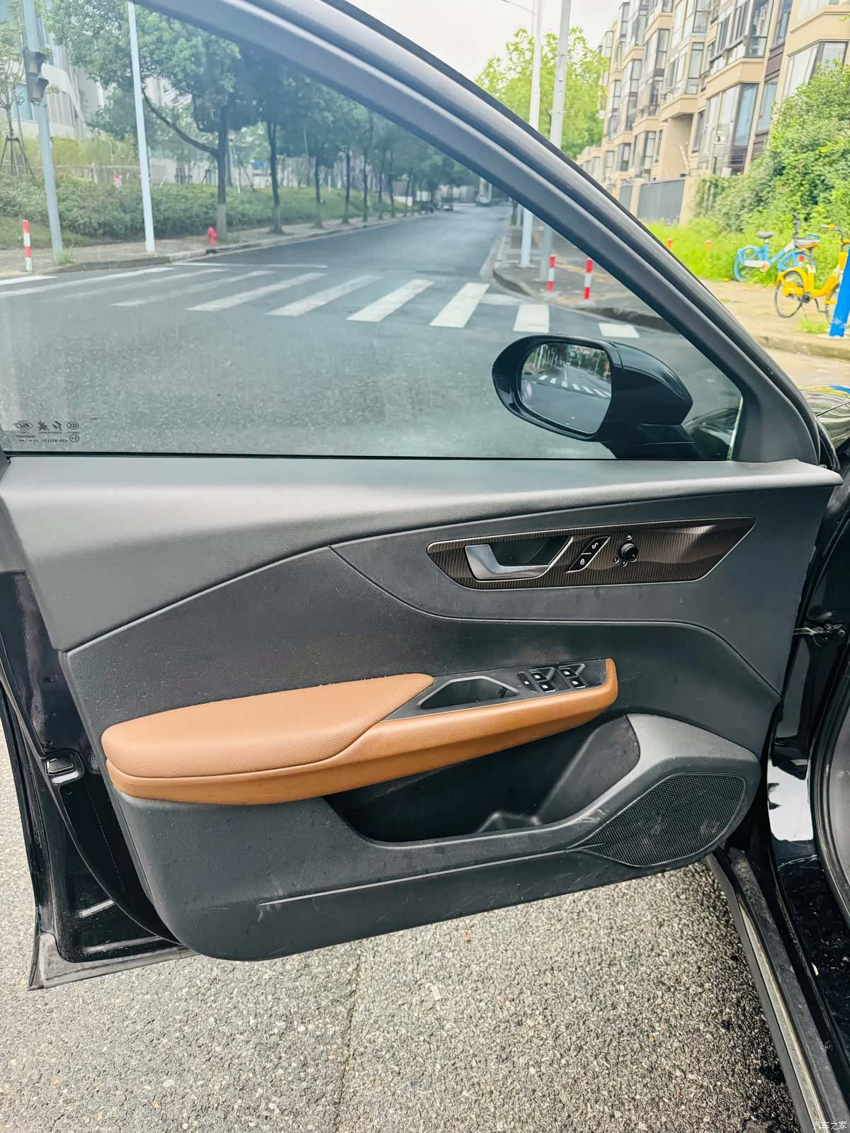 Hongqi QM5, 2021 все фото