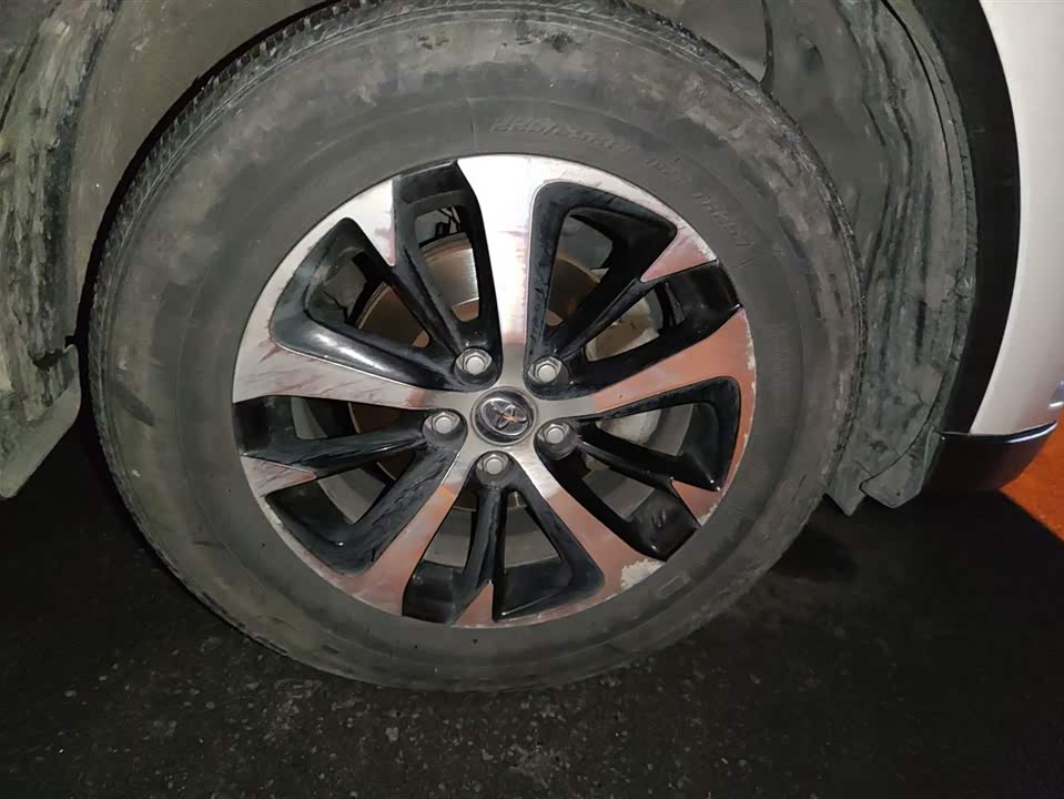 Toyota RAV4 Rongfang