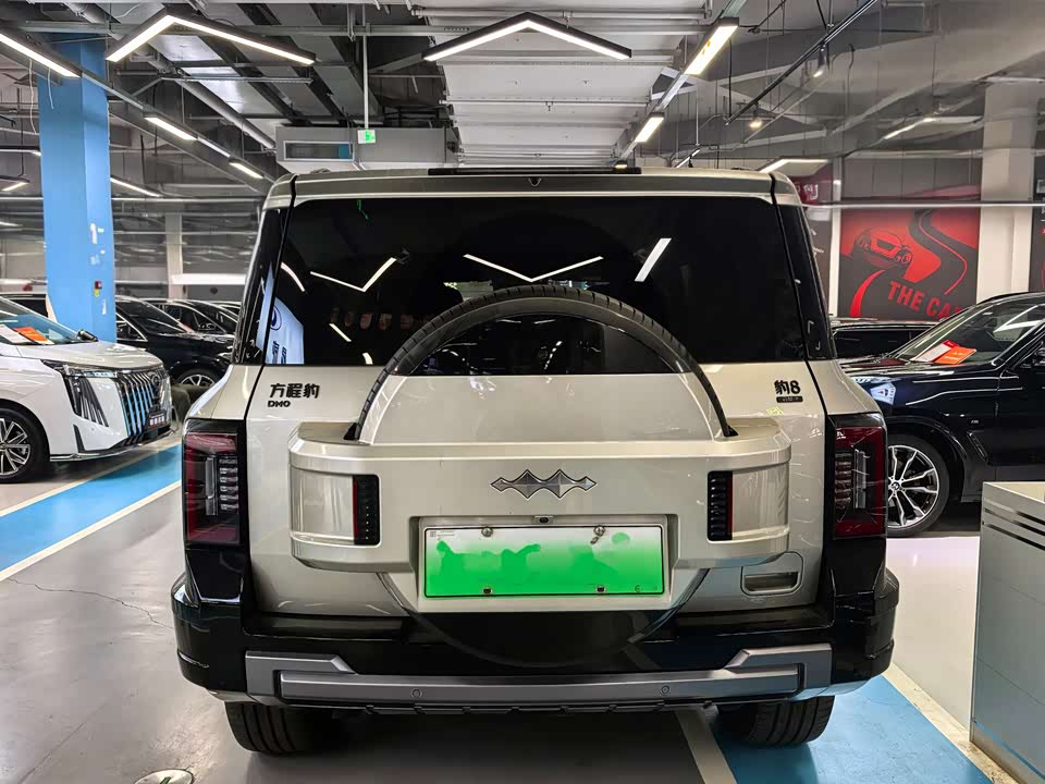 BYD Leopard 8
