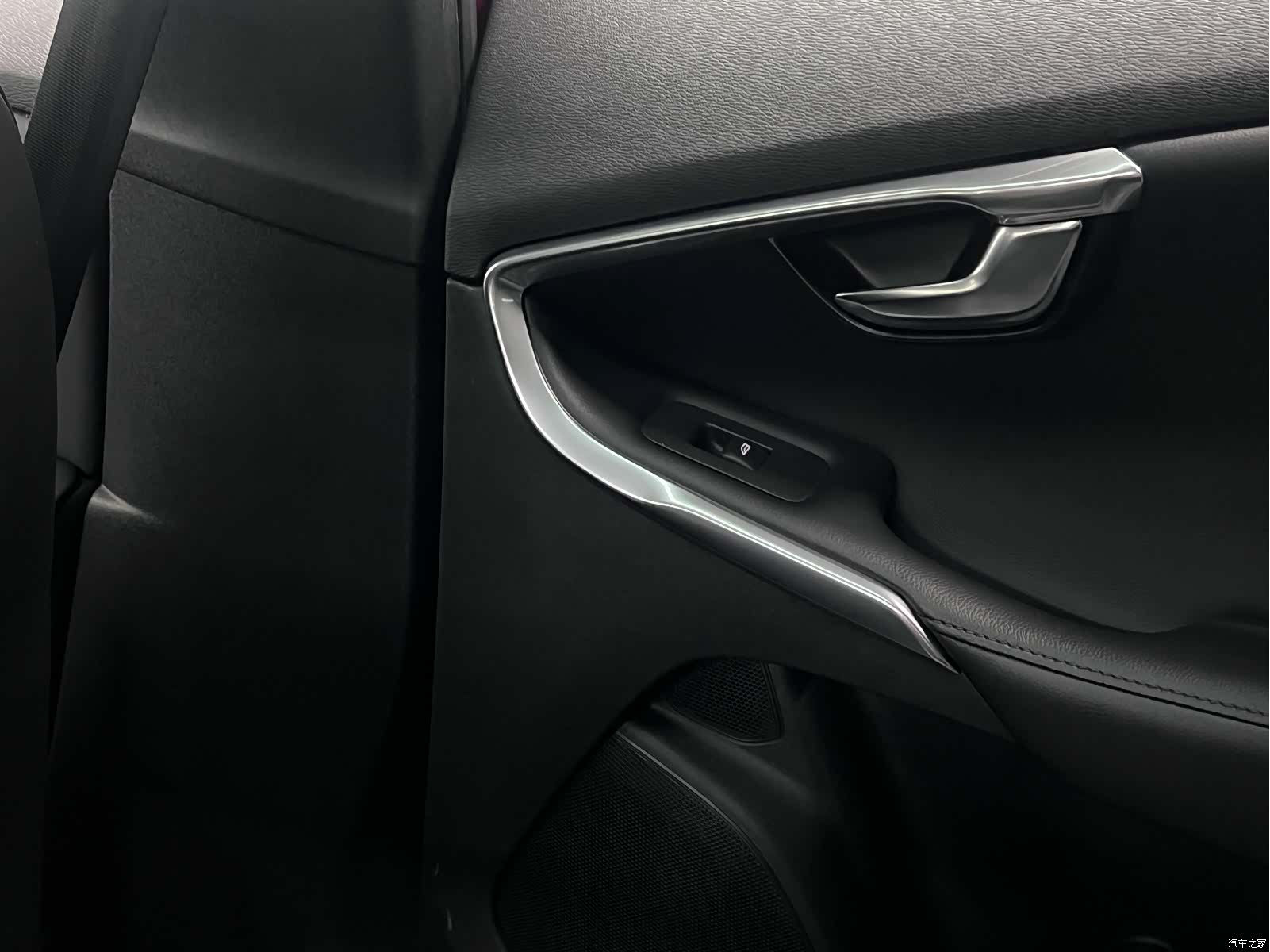 Volvo V40, 2016 39