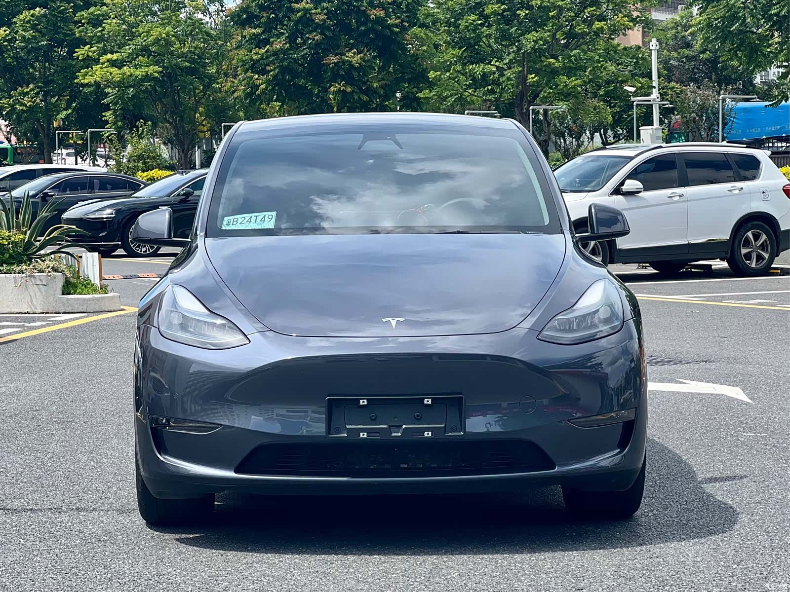 Tesla Model Y, 2022 2