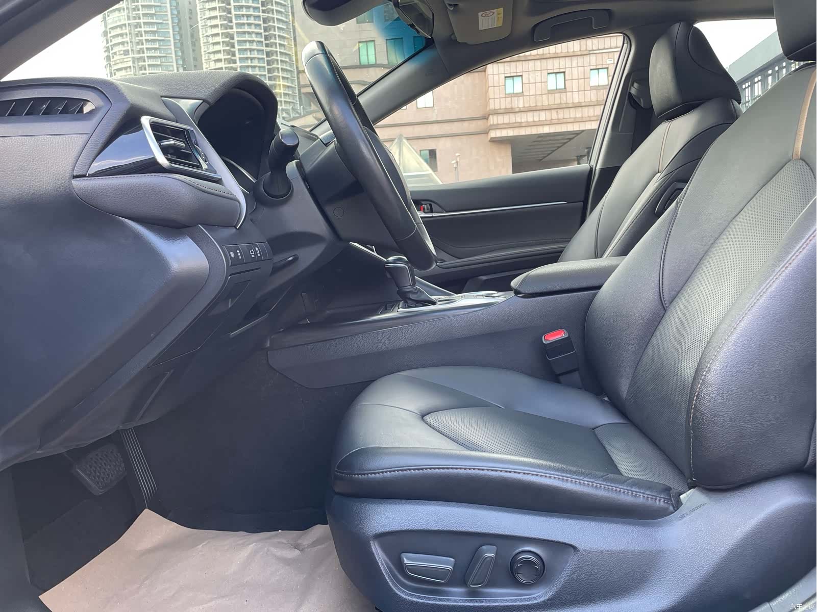 Toyota Camry, 2022 4
