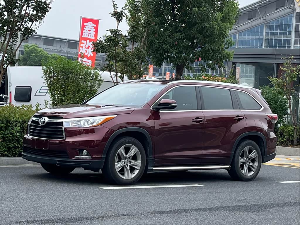 Toyota Highlander 2017 2.0T Luxury 7 мест