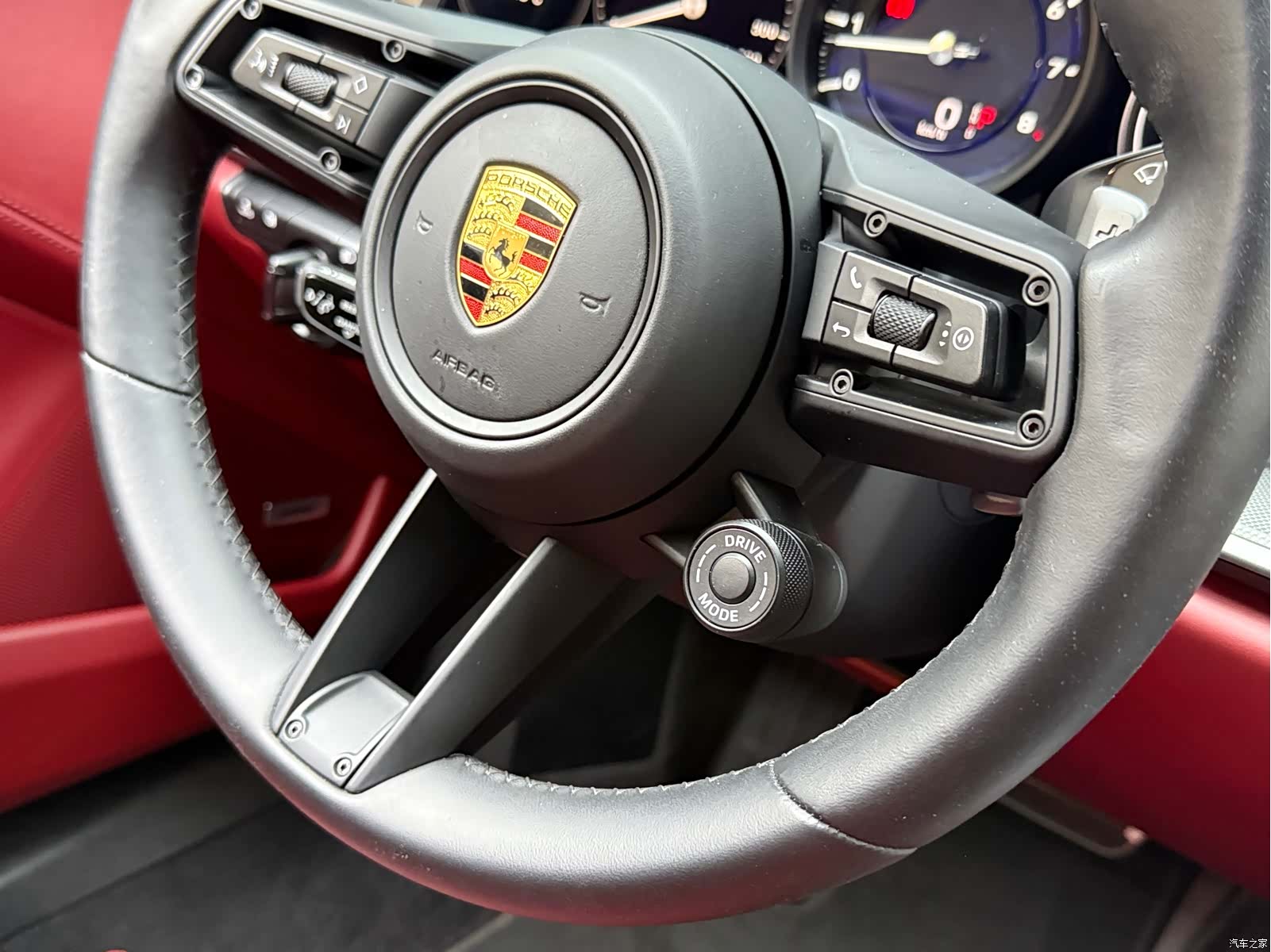 Porsche 911, 2025 14