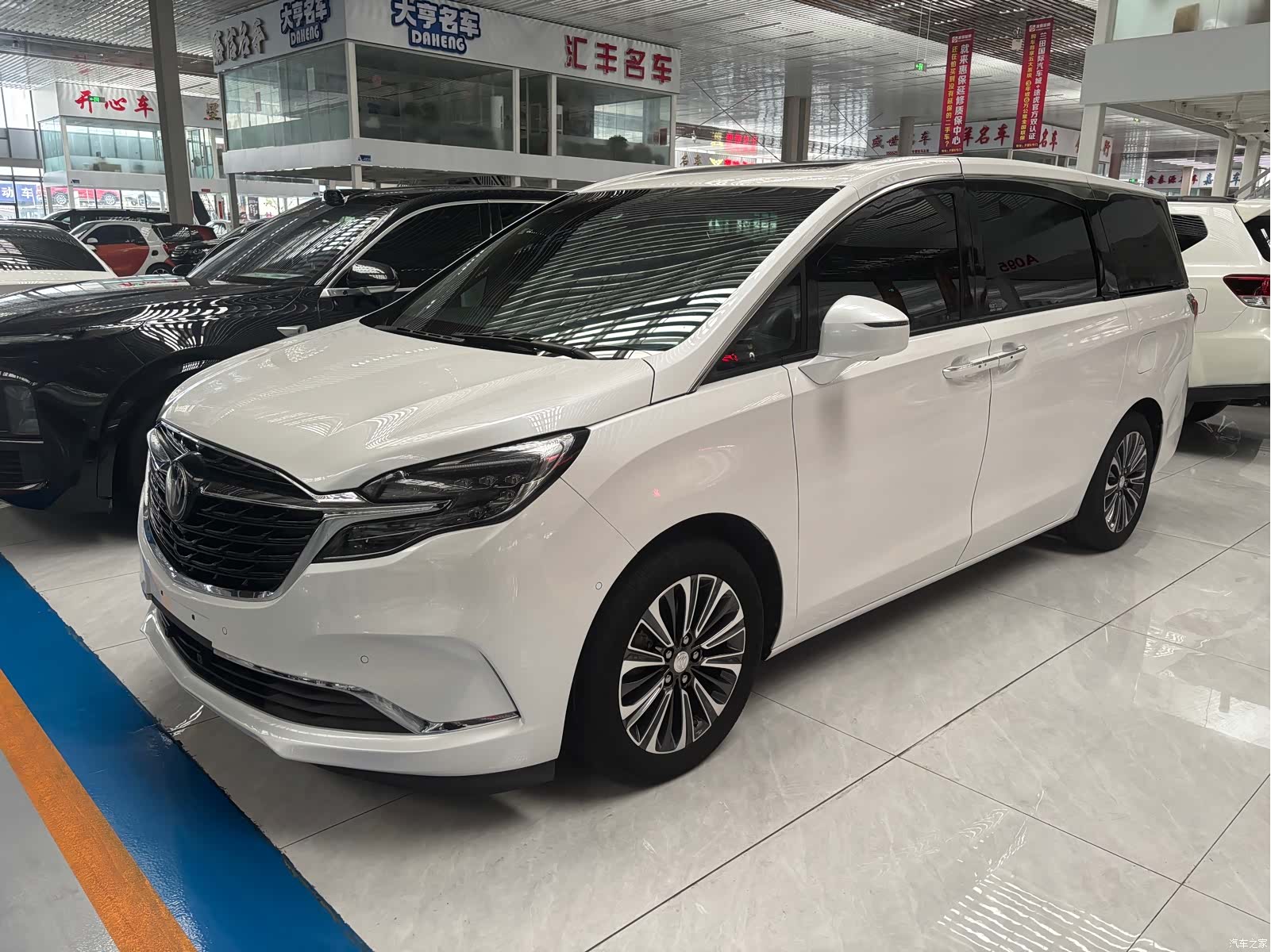 Buick GL8, 2021 2
