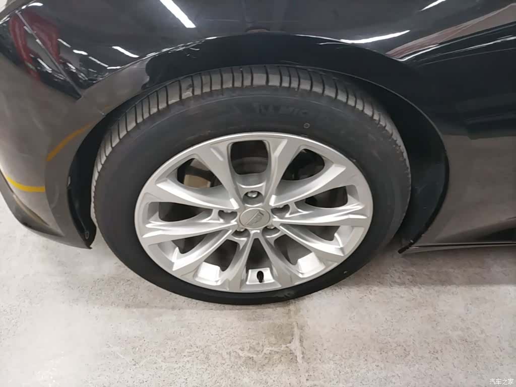 Cadillac CT5, 2023 23