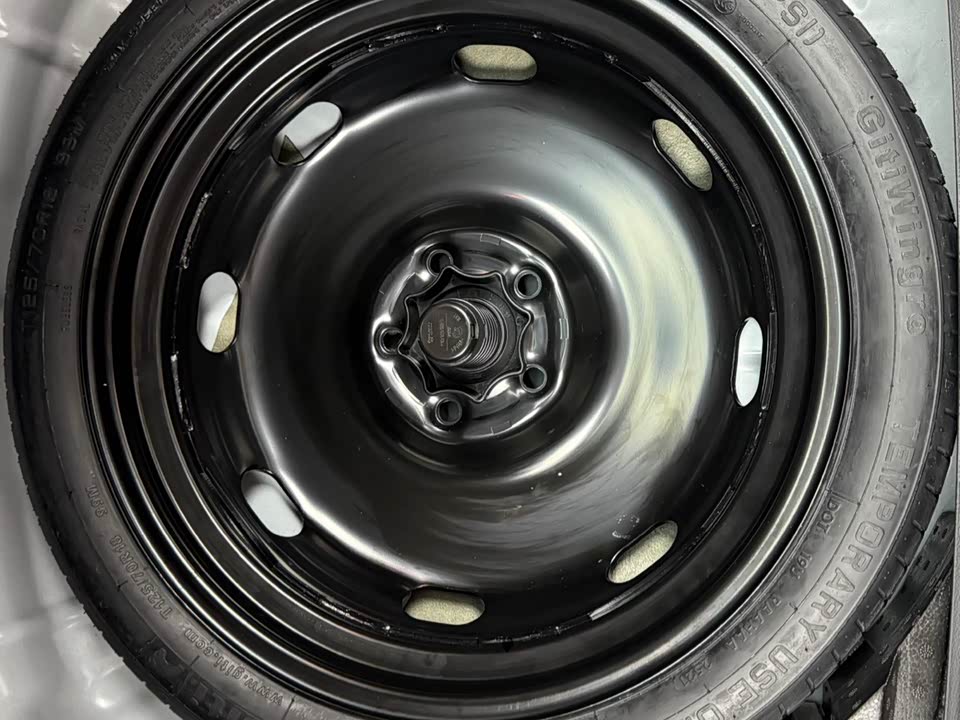 Volkswagen T-ROC exploring Songs