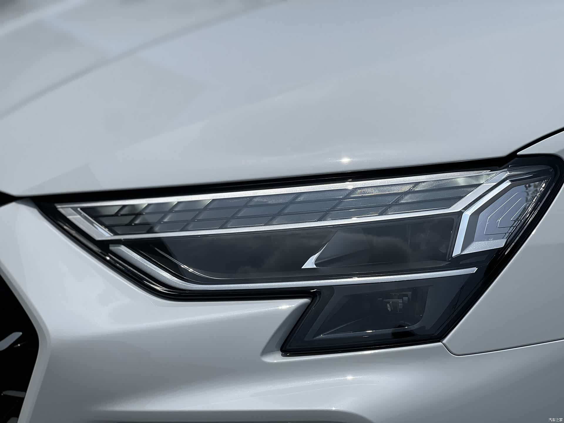 Audi Flying Spur, 2026 13
