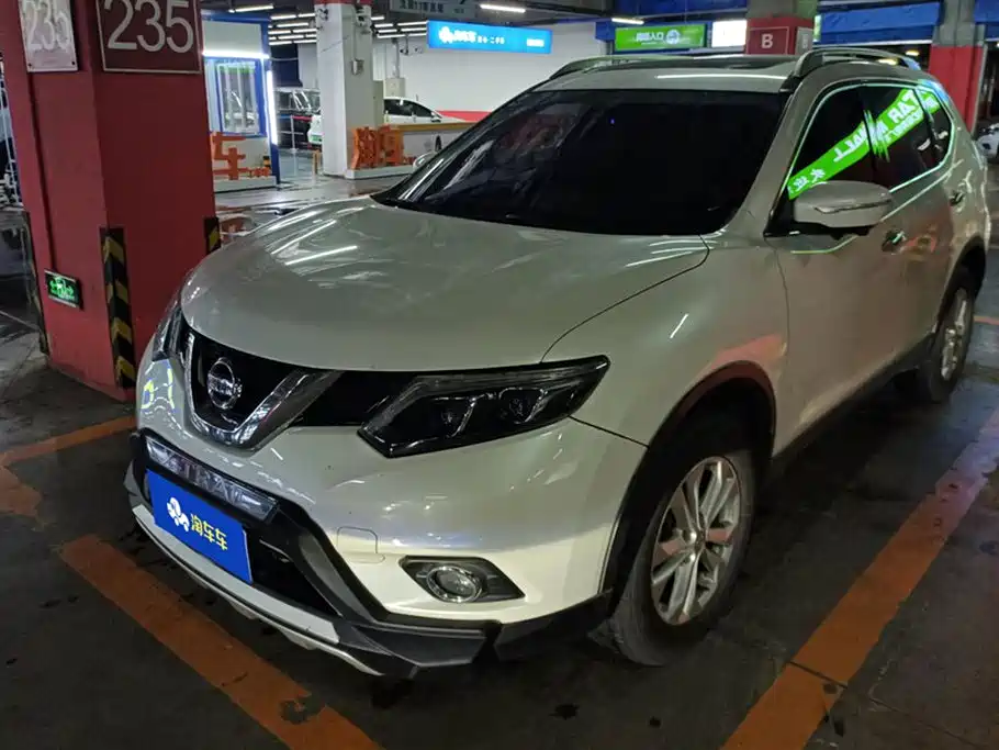 Nissan Qijun