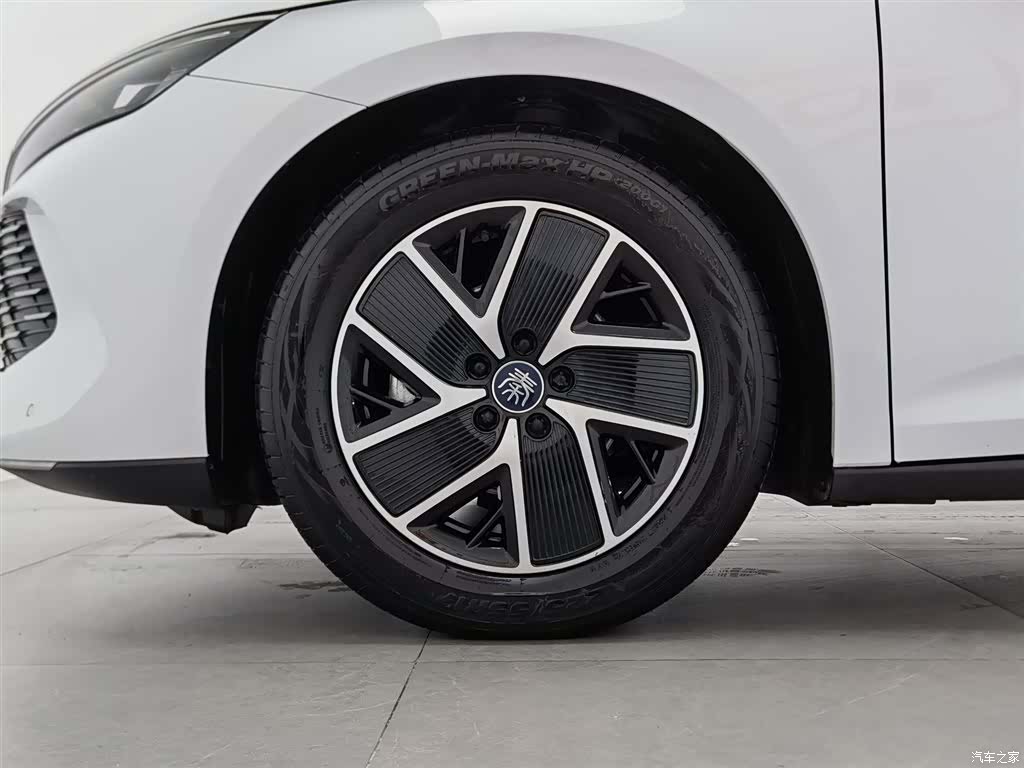 BYD Qin, 2024 17