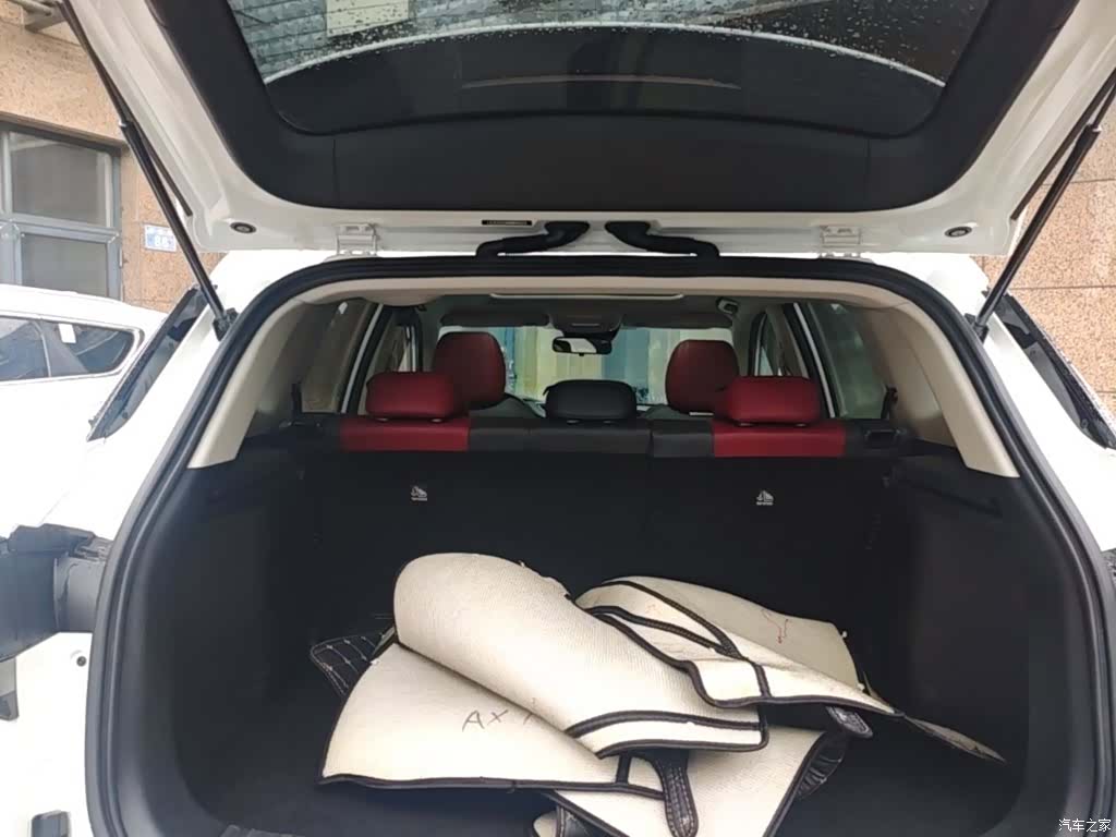 DongFeng AX7, 2022 19