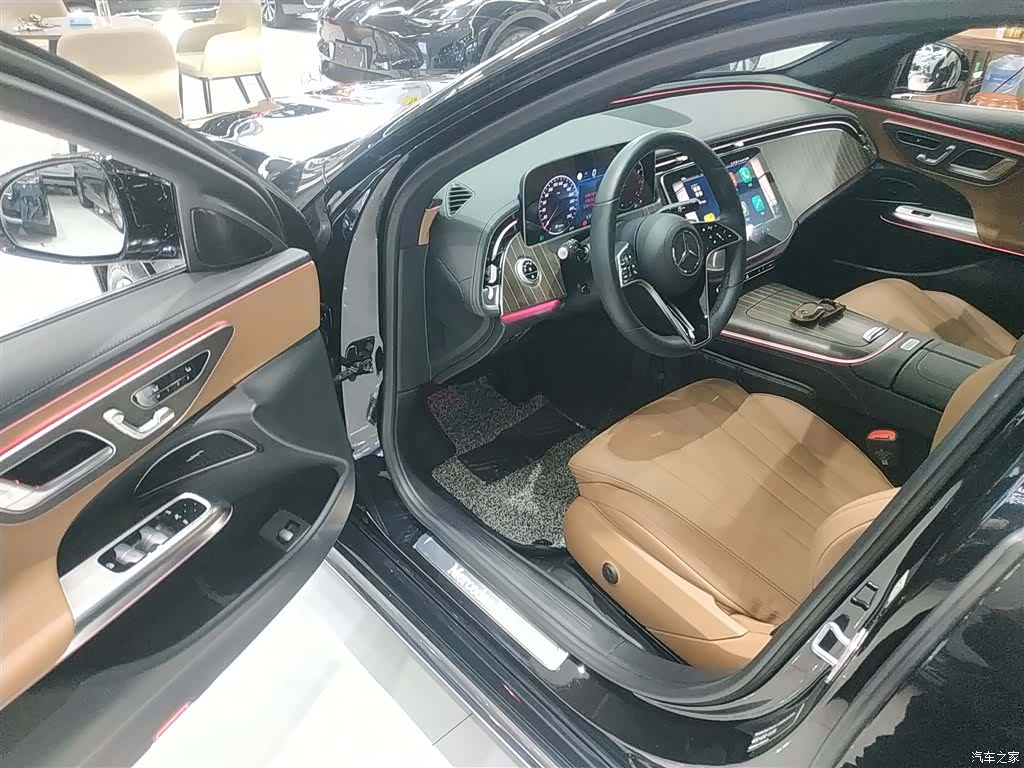Mercedes-Benz E-Class, 2024 12