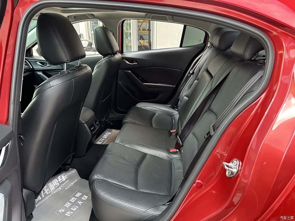 Mazda Mazda3, 2017 14