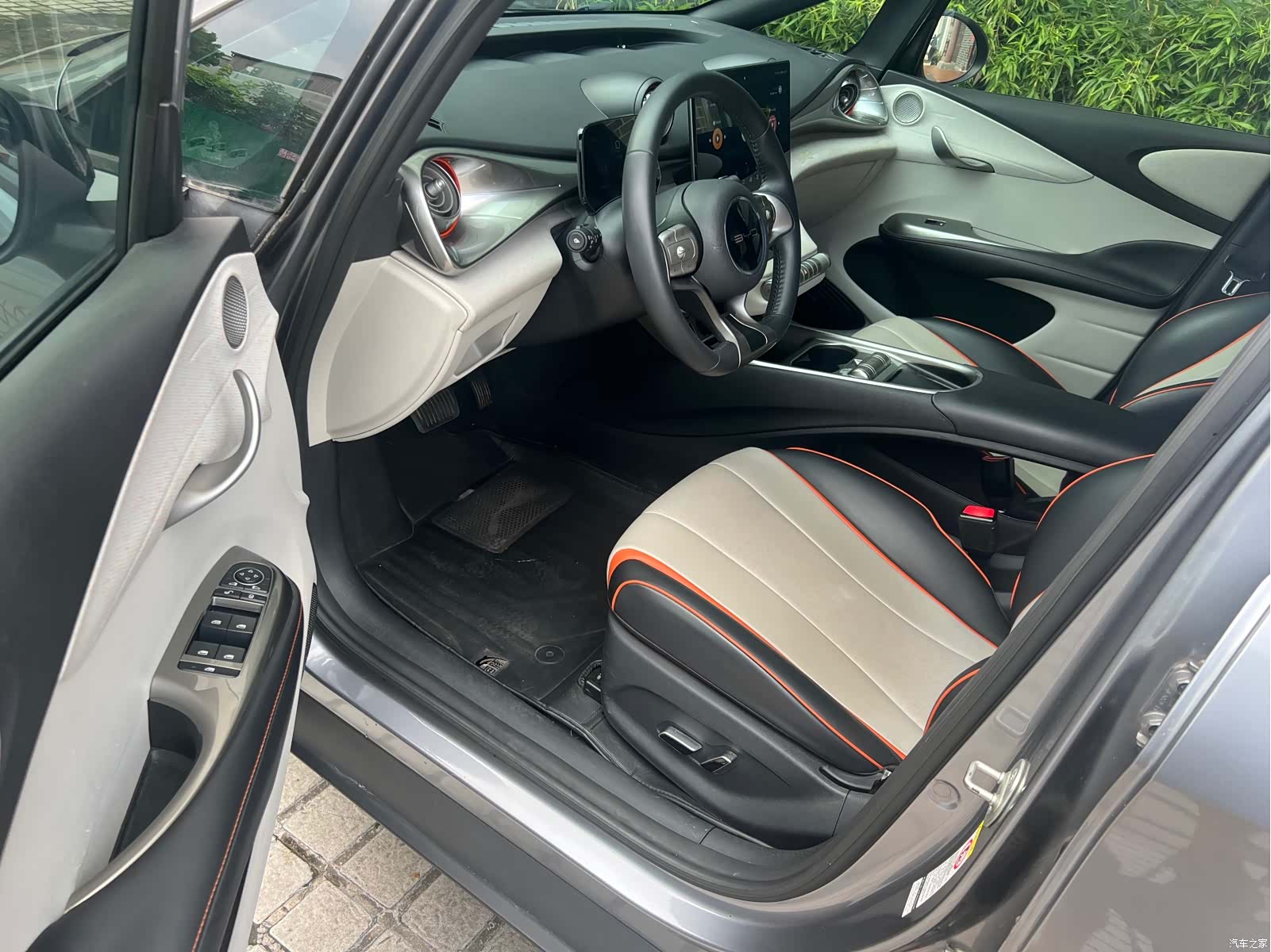 BYD Dolphin, 2022 14