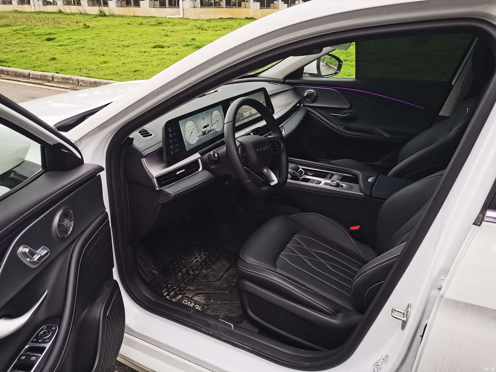 Chery Arrizo 8, 2025 8