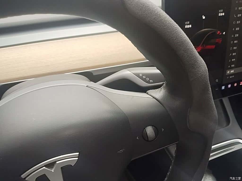 Tesla Model Y, 2022 14
