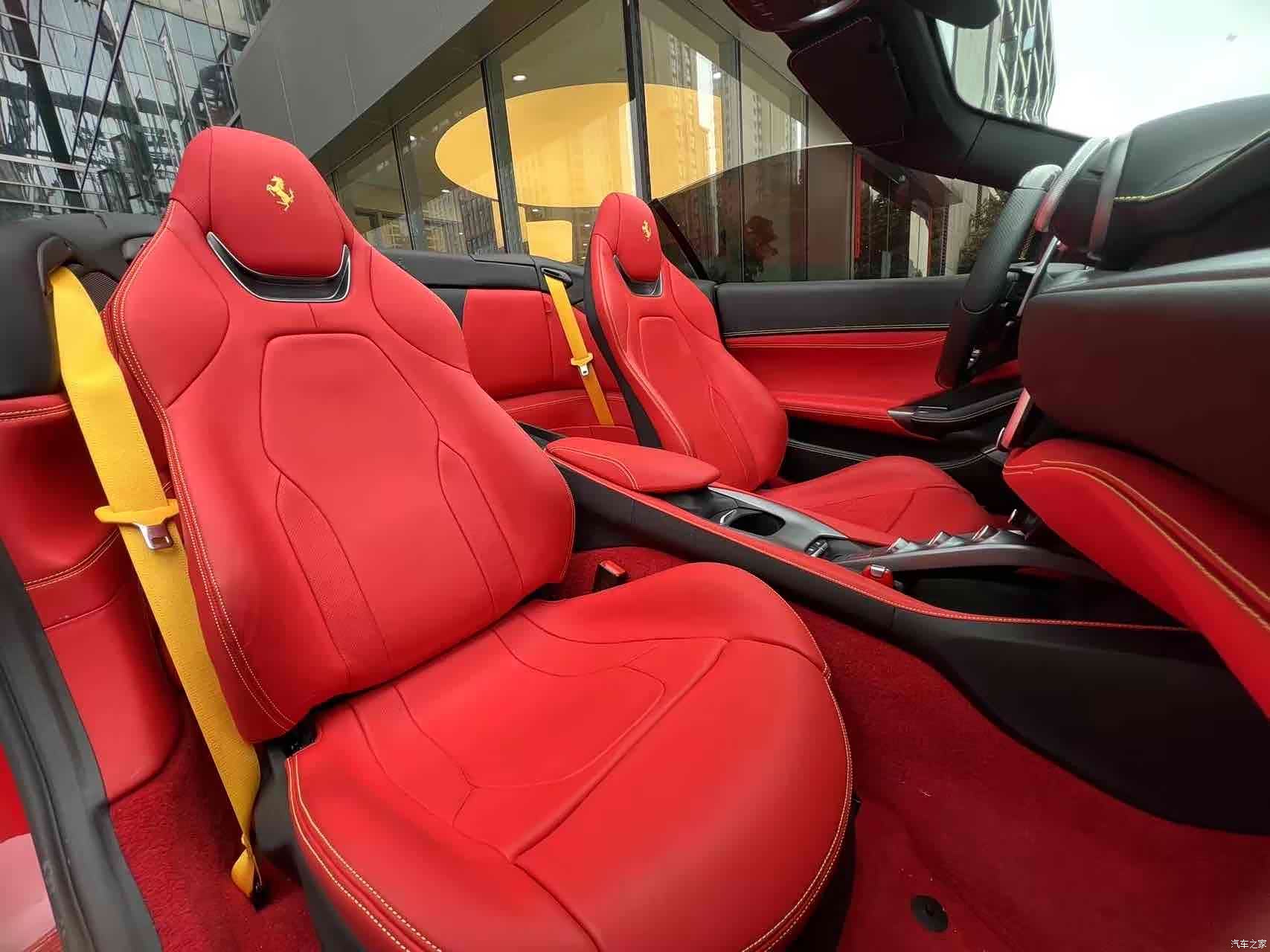Ferrari Portofino, 2023 22