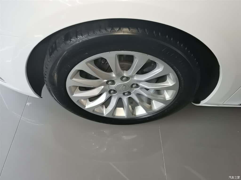 Cadillac XTS, 2018 23