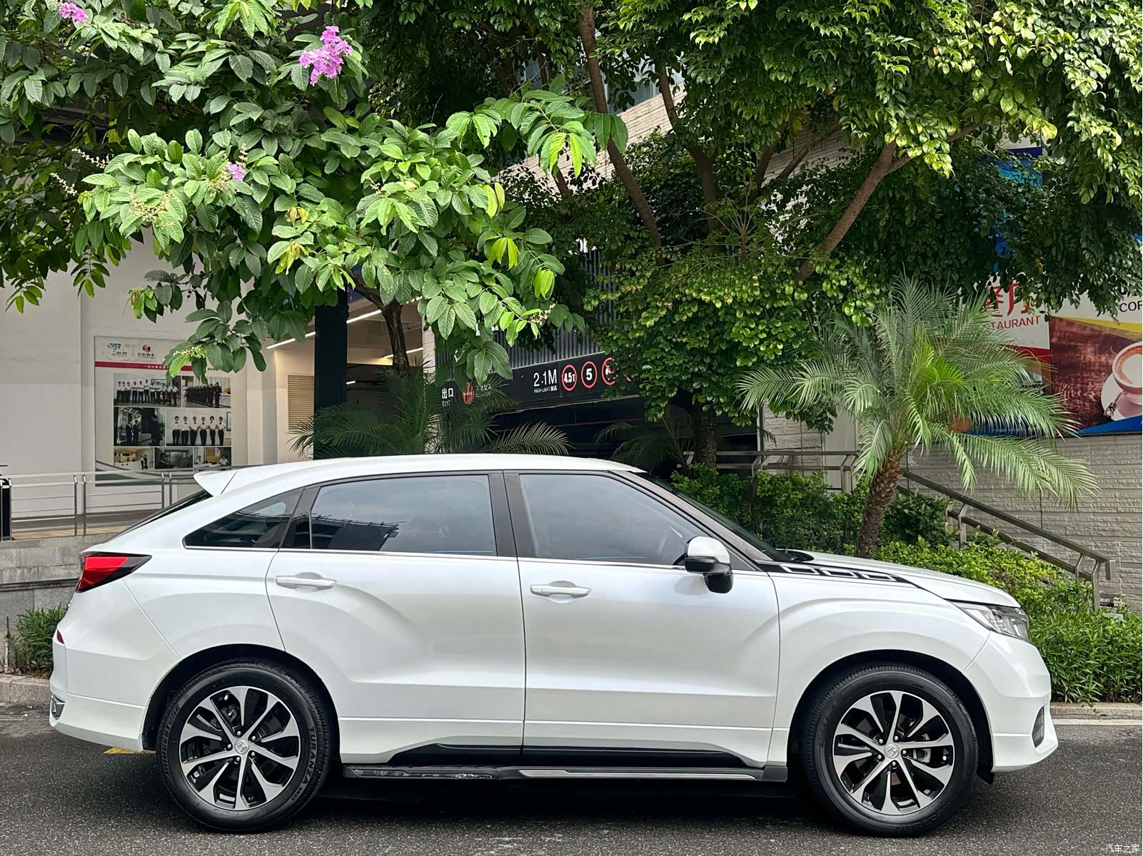 Honda Avancier, 2018 4