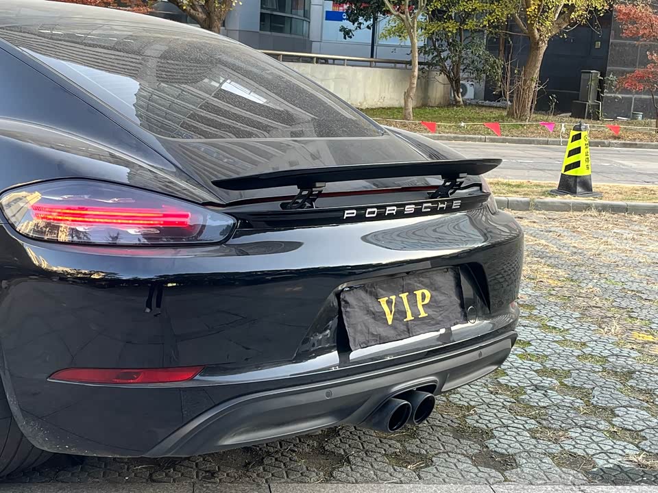 Porsche 718