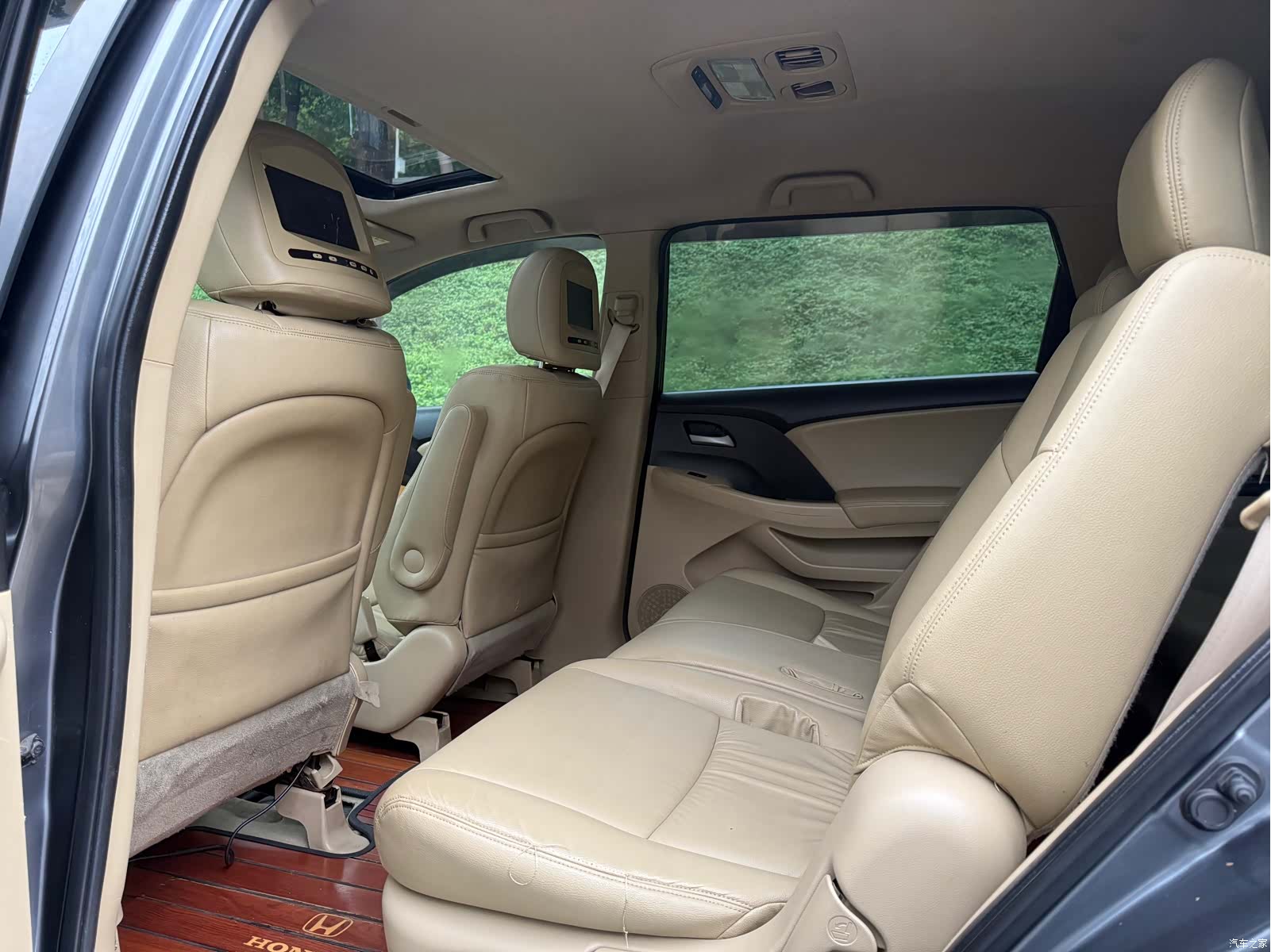 Honda Odyssey, 2011 8