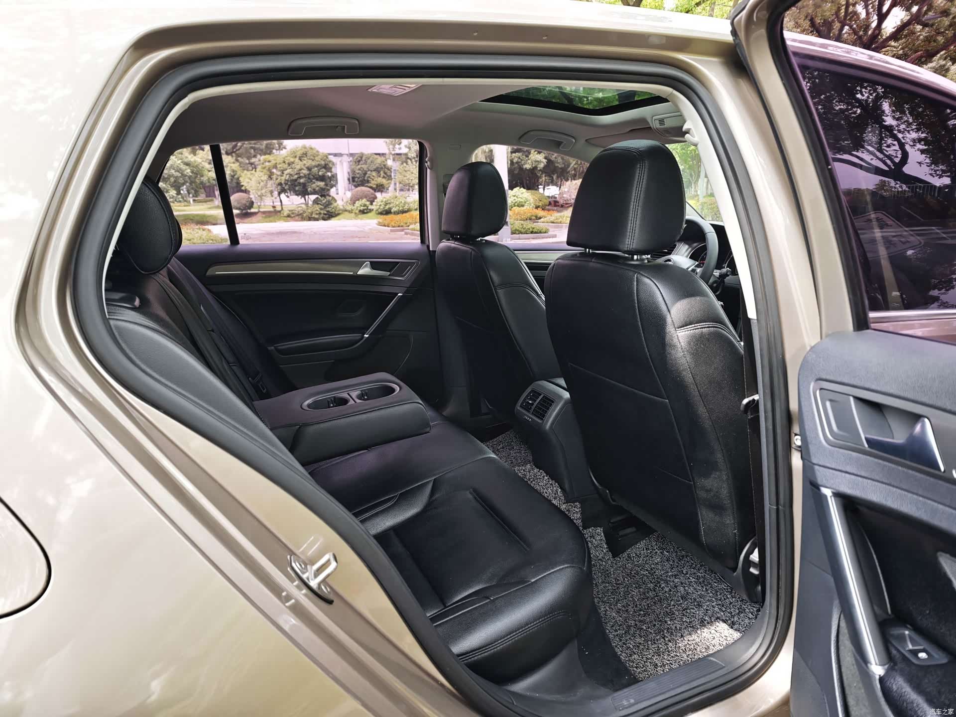 Volkswagen Golf, 2016 17