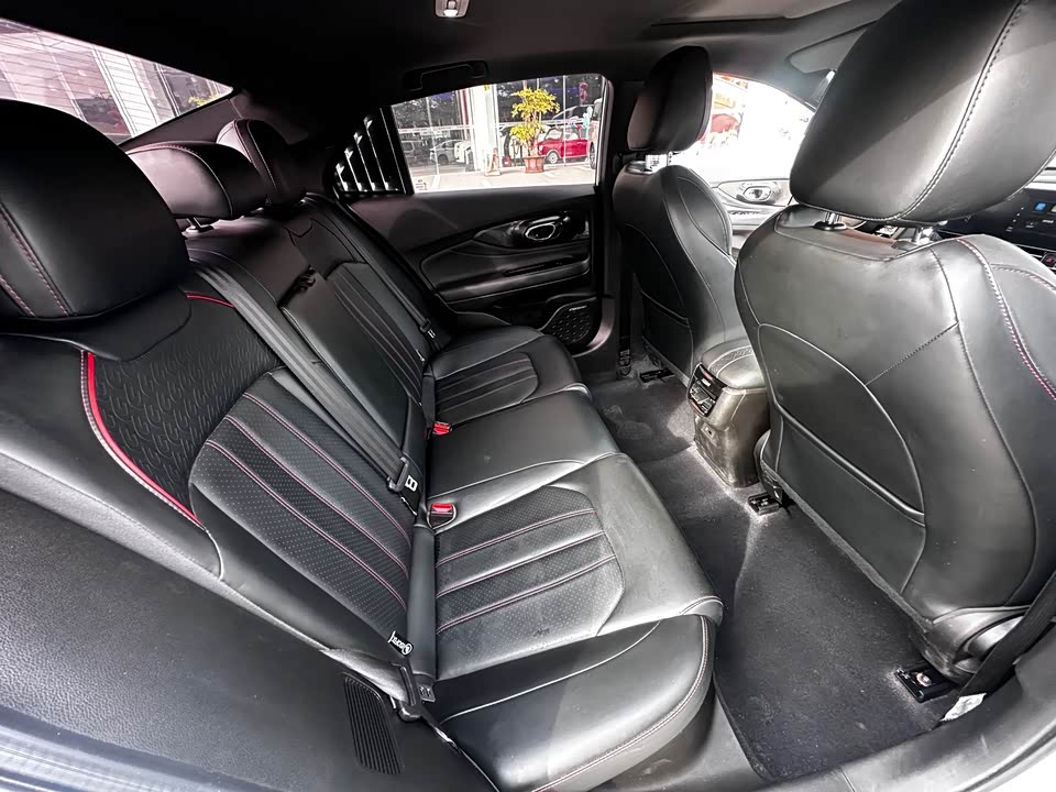 Trumpchi Shadow Leopard