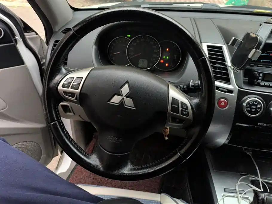 Mitsubishi Pajero Jinchang