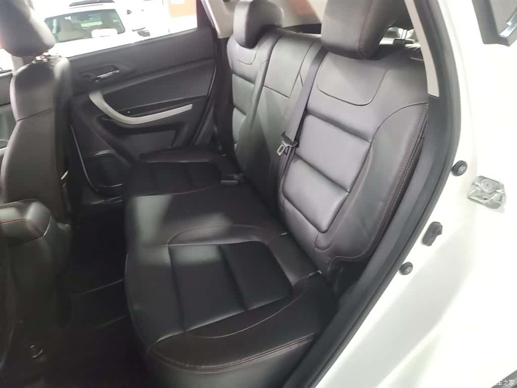 Changan CS35, 2015 17