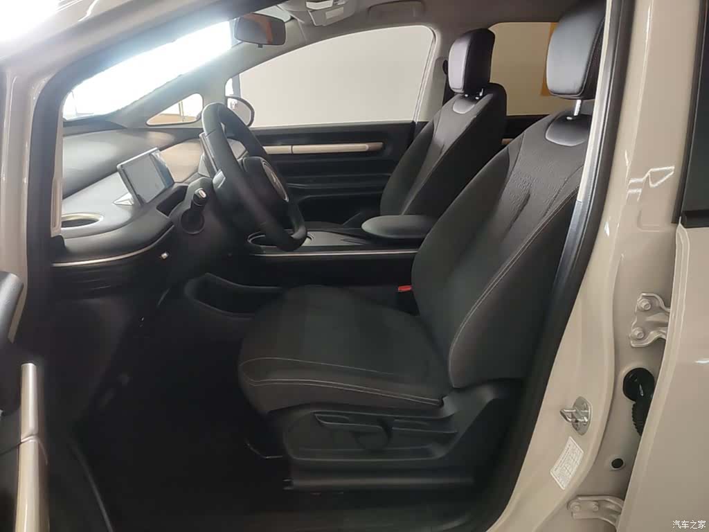 Wuling 360, 2024 15