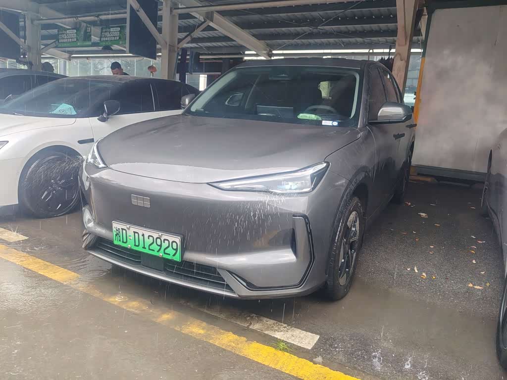 Geely Galaxy E5