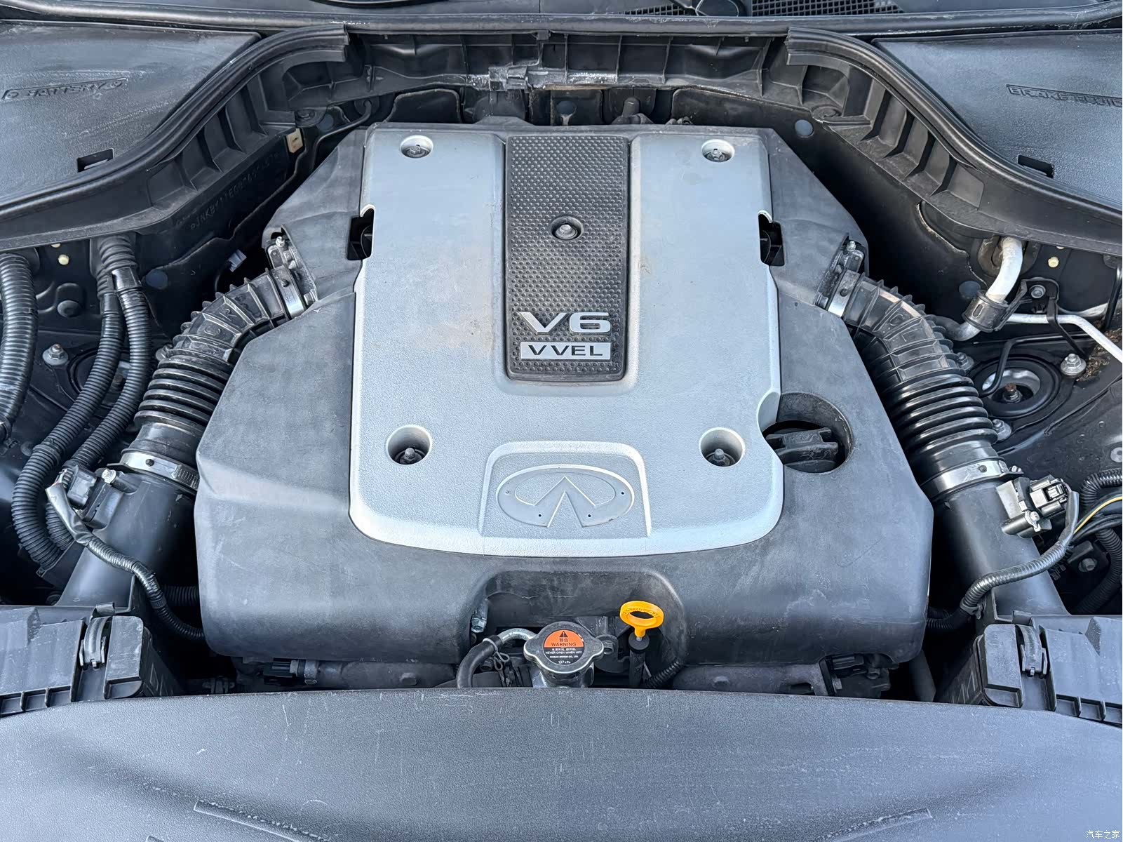 Infiniti M37, 2012 23