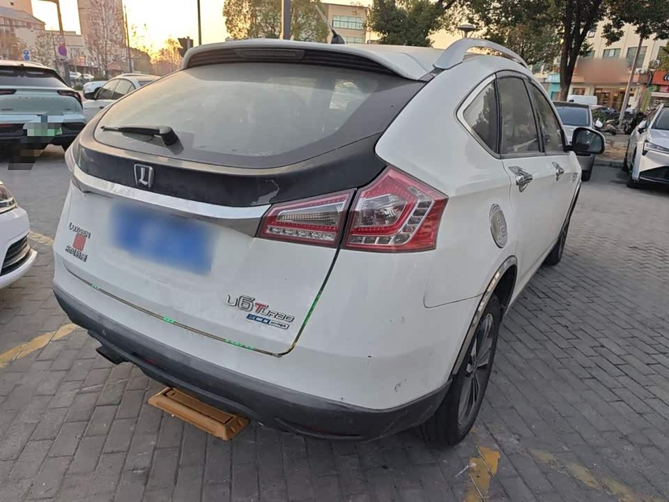 Luxgen Excellent 6 SUV