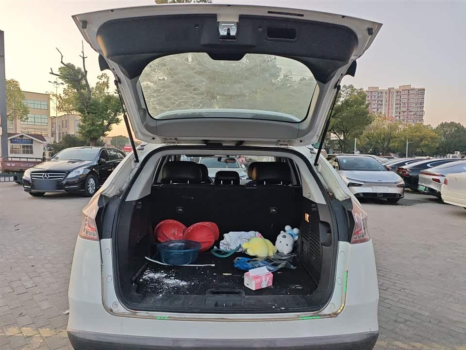 Luxgen Excellent 6 SUV