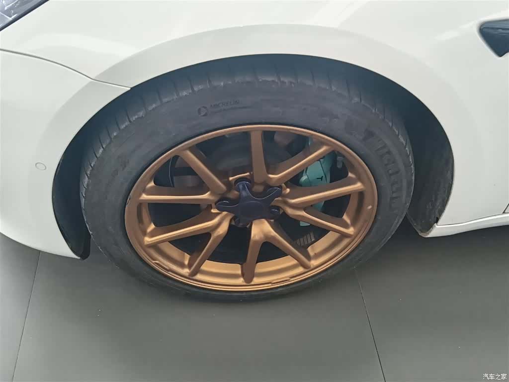 Tesla Model 3, 2021 23