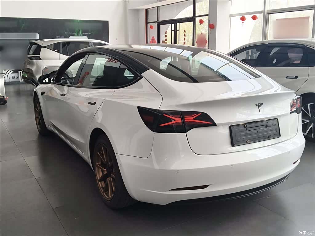 Tesla Model 3, 2021 все фото