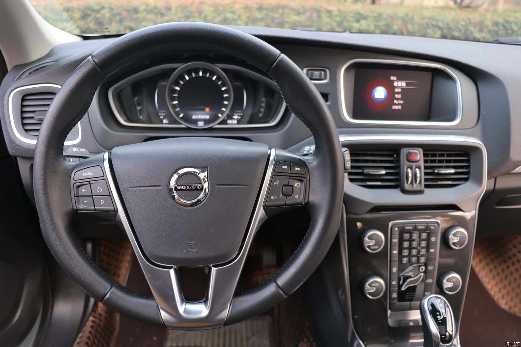 Volvo V40, 2018 15