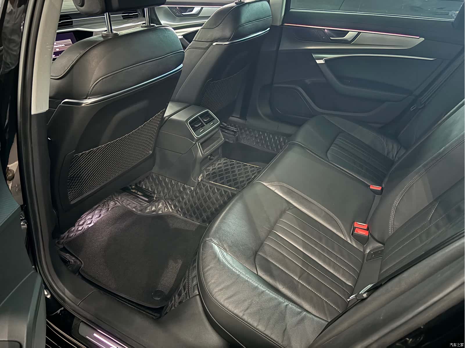 Audi A6L, 2022 6