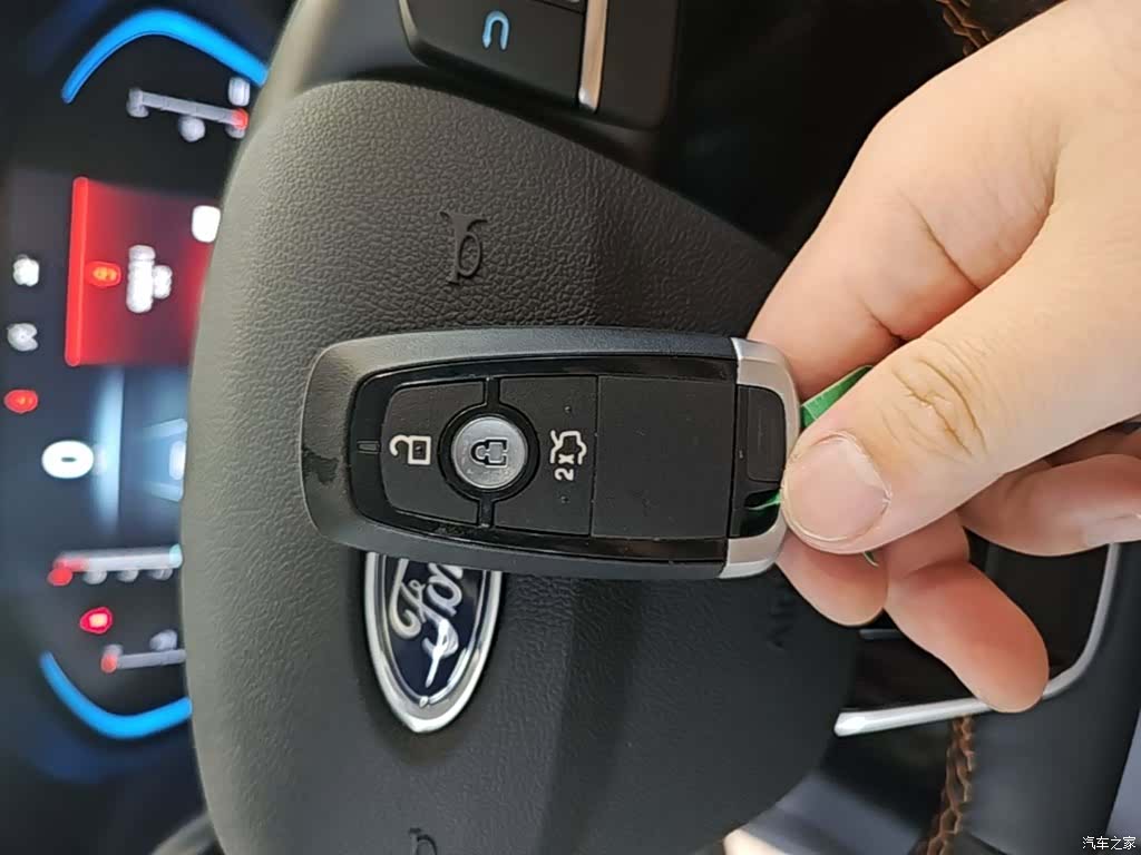 Ford Focus, 2022 9