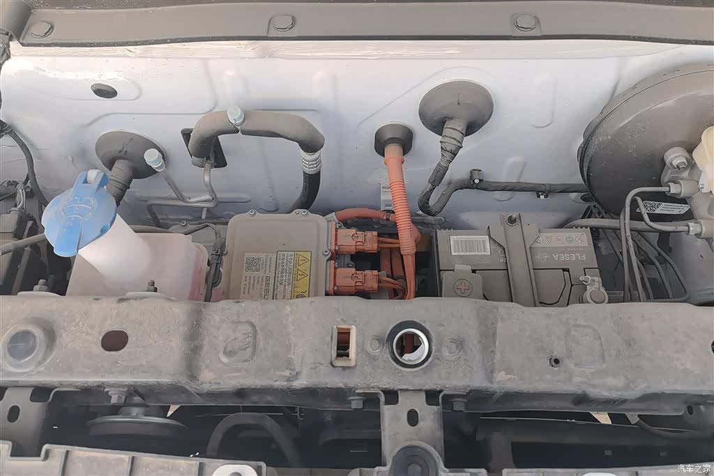 Geely Panda, 2025 10