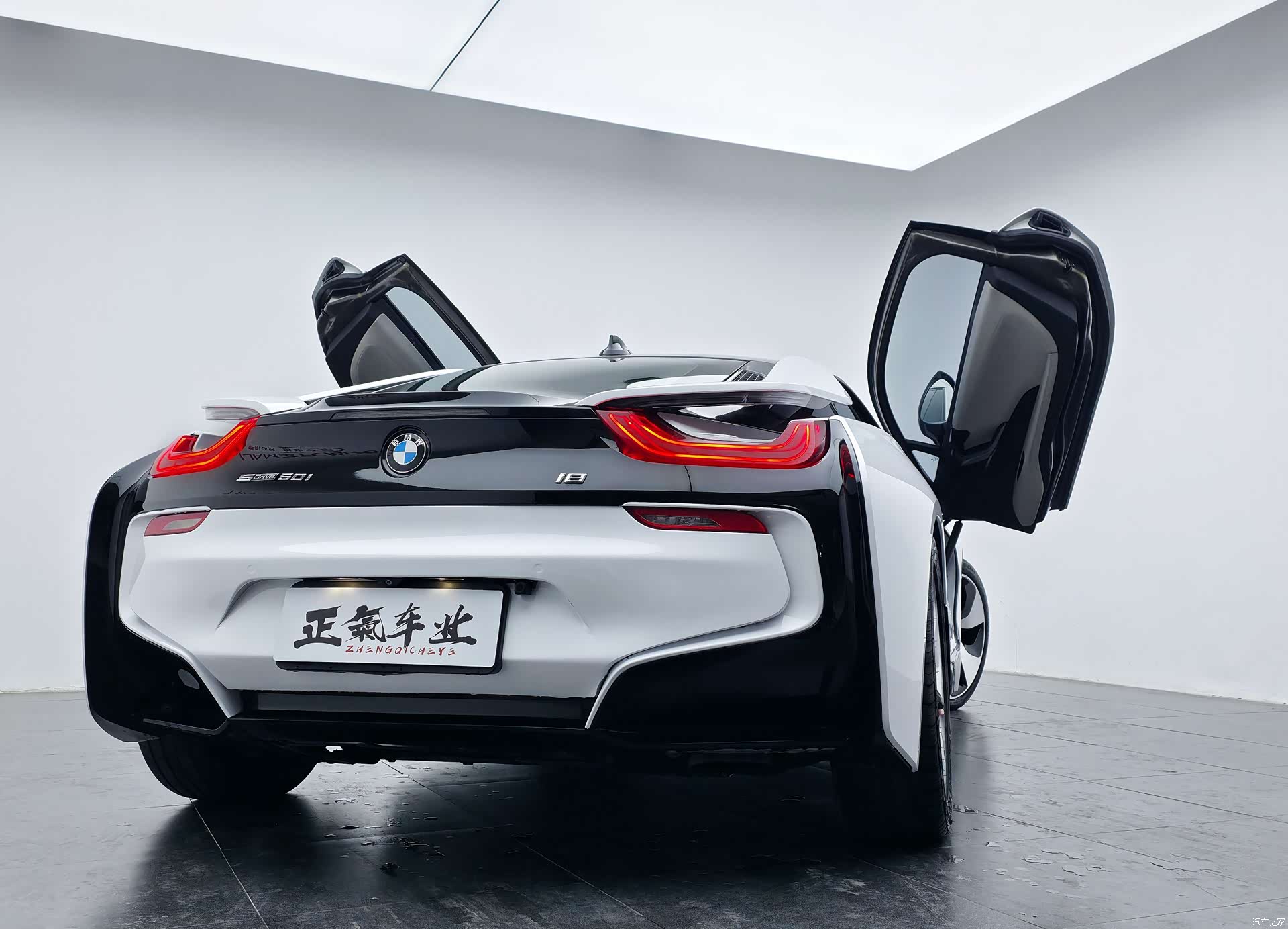 BMW i8, 2017 14