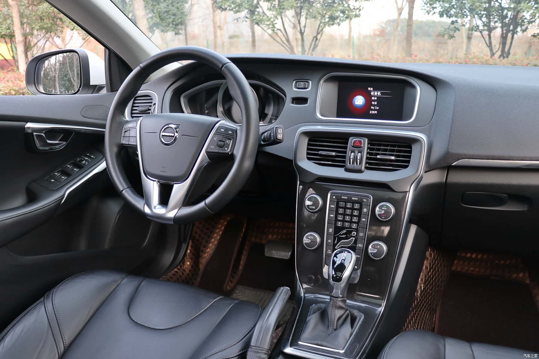Volvo V40, 2018 17