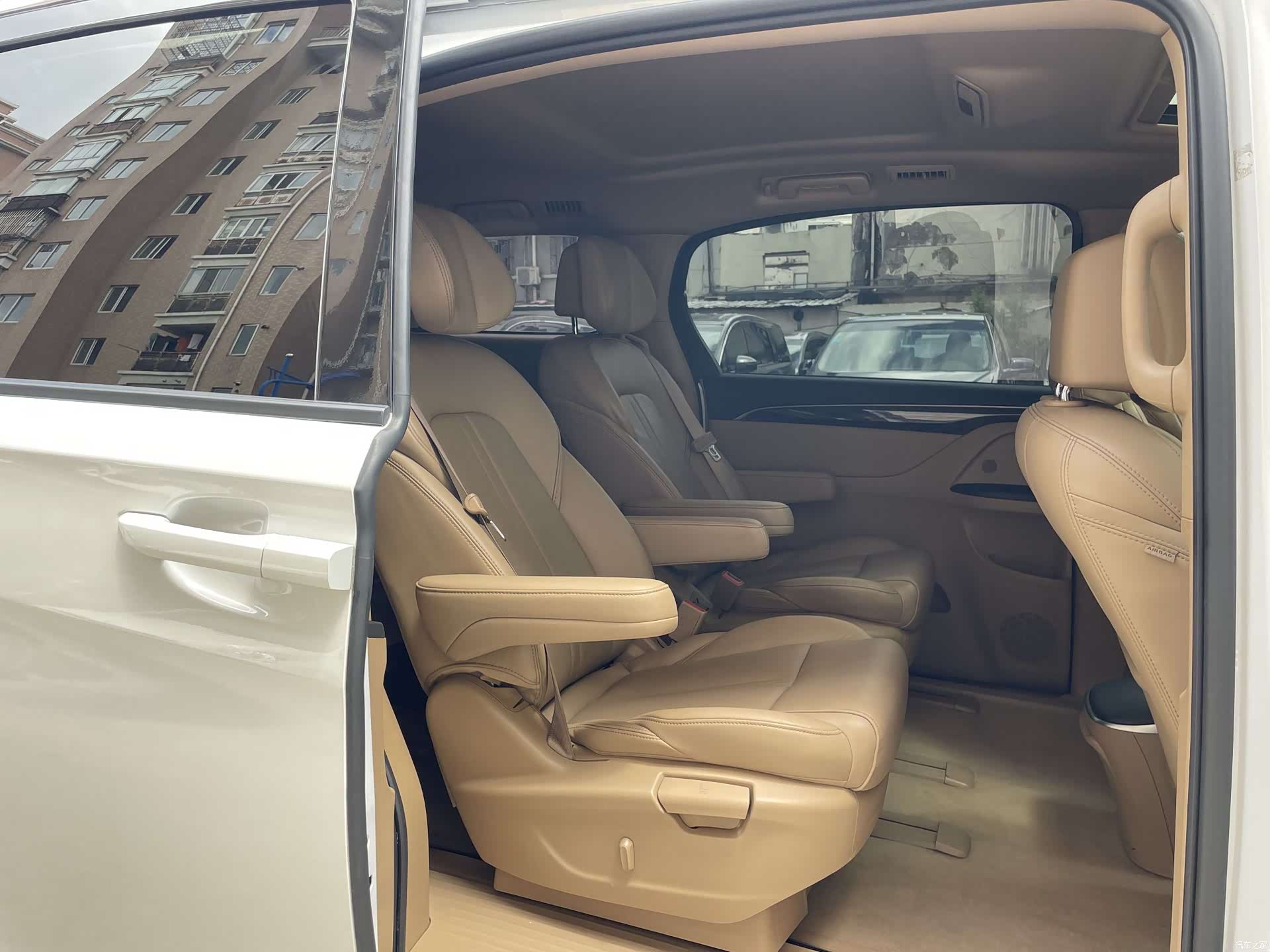 Buick GL8, 2018 8