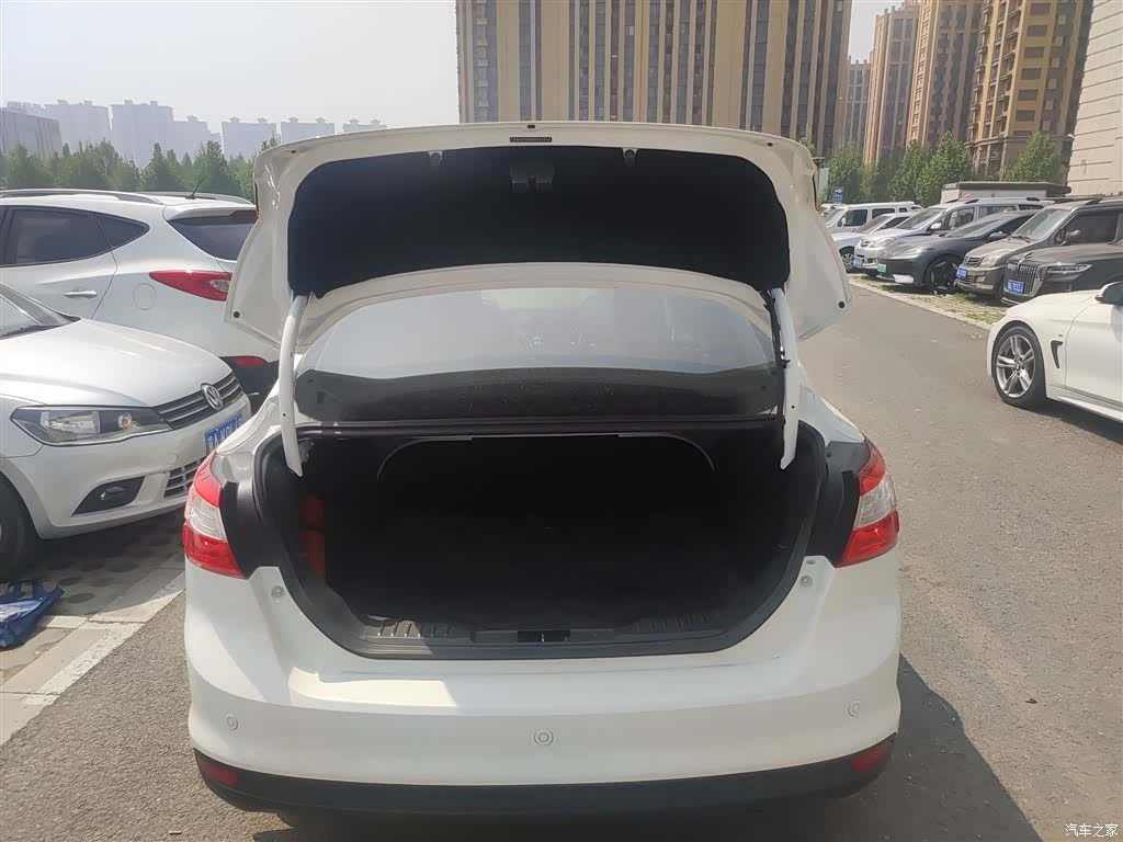 Ford Focus, 2014 19