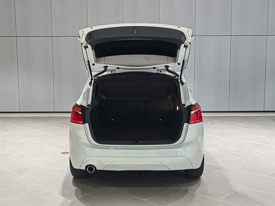 BMW 2 series station wagon