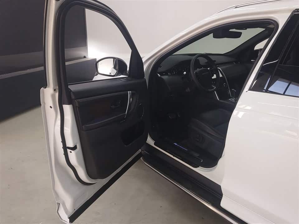 Land Rover Discover sports